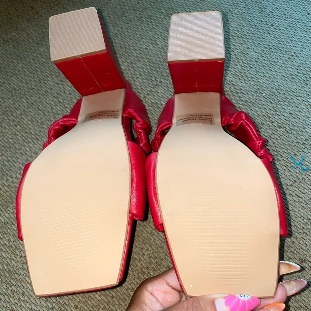 EGO Red Thick Strap Heels - Picture 3 of 3